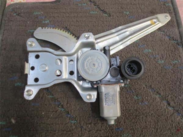 Rear Left Door Window Regulator TOYOTA Corolla Fielder 2006 CBA-ZZE124G