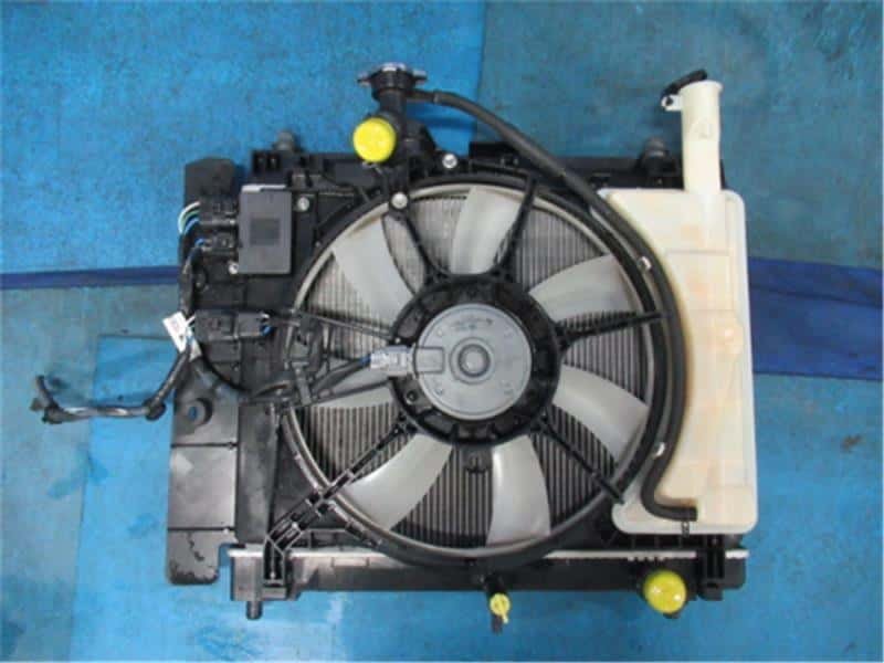 Radiator TOYOTA Corolla Fielder 2016 DBA-ZRE162G