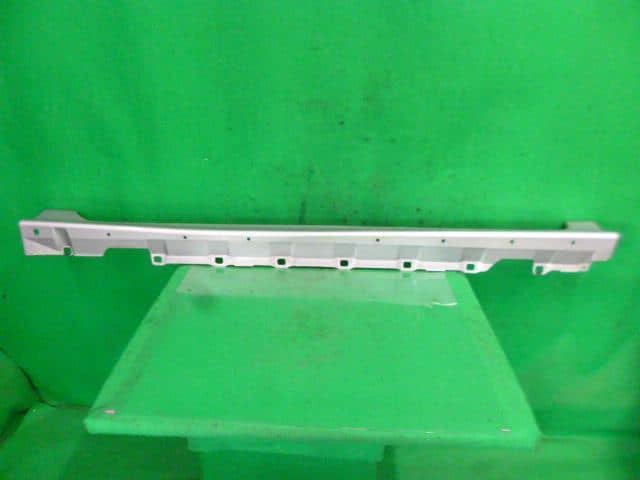 Right Side Step TOYOTA Corolla Fielder 2004 CBA-ZZE122G