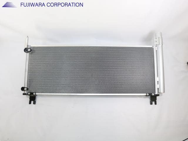 Condenser TOYOTA Noah 2020 6AA-ZWR80G