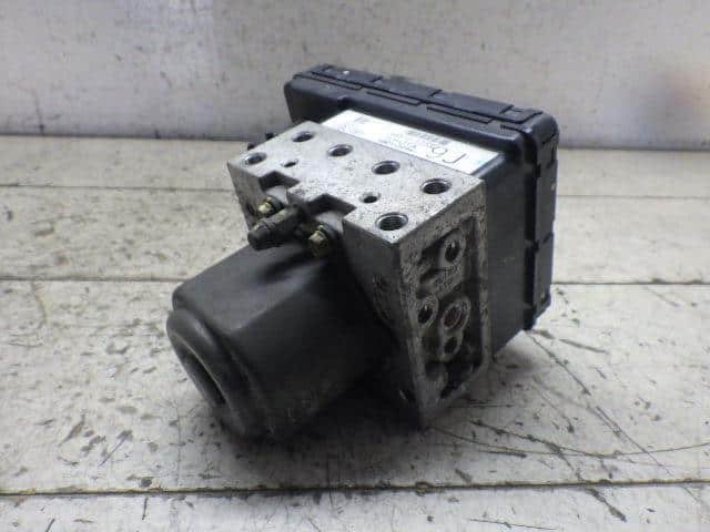 ABS Actuator TOYOTA Corolla Fielder 2002 TA-NZE121G