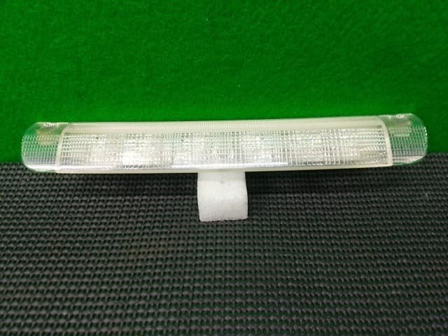 Third Brake Light TOYOTA Noah 2012 DBA-ZRR75W