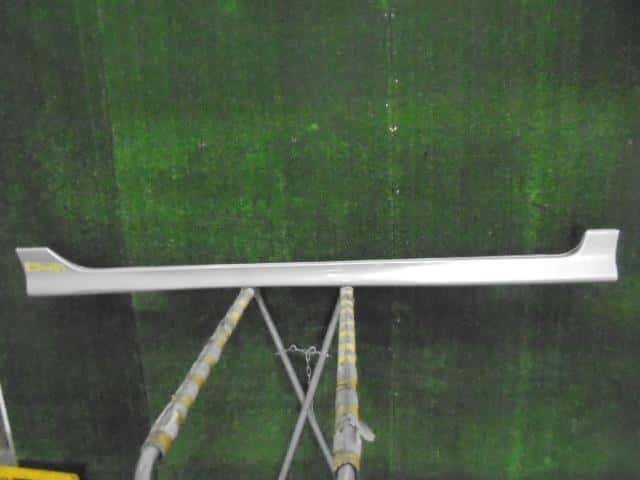 Right Side Step TOYOTA Corolla Fielder 2003 TA-ZZE123G