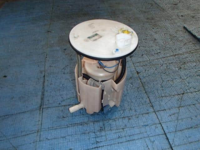 Fuel Pump TOYOTA Noah 2014 DBA-ZRR85G