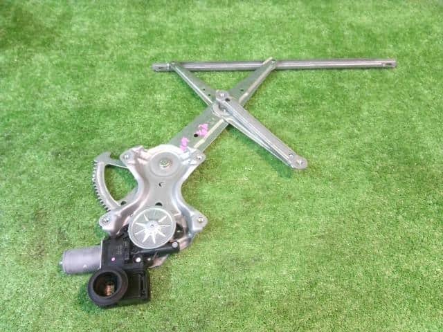 Front Right Door Regulator TOYOTA Corolla Fielder 2018 DBA-NZE161G