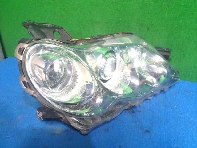 Right Headlight TOYOTA Mark X 2010 DBA-GRX125 8111022A10