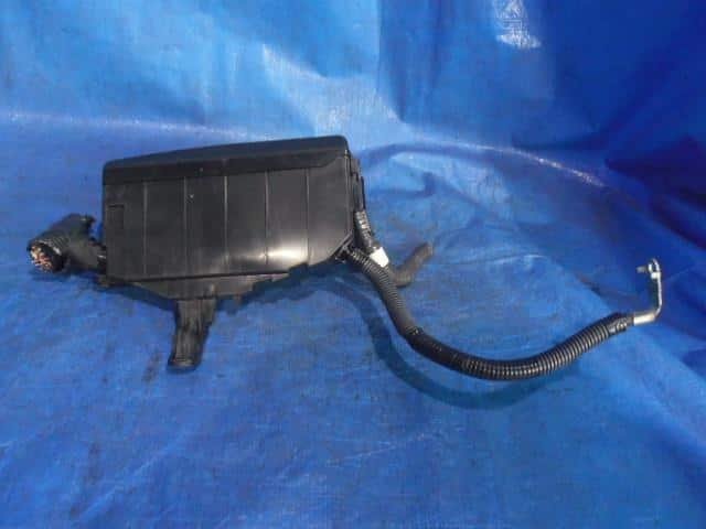 Fuse Box TOYOTA Mark X 2013 DBA-GRX135