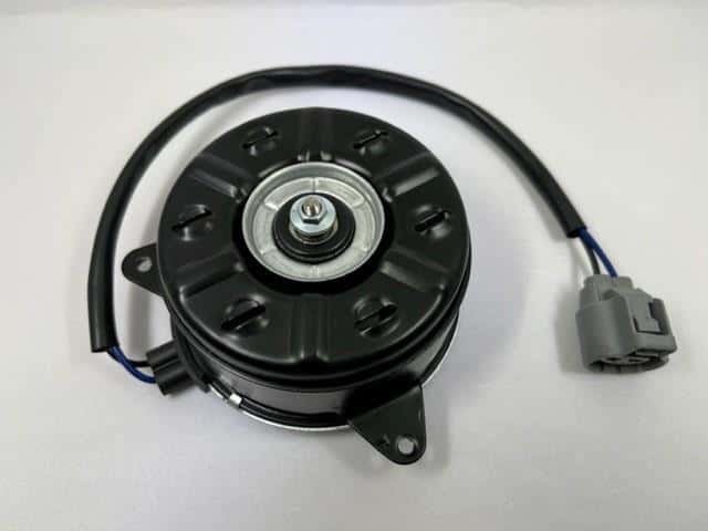 Radiator Cooling Fan TOYOTA Corolla Axio 2011 DBA-NZE141