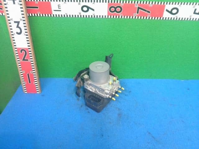 ABS Actuator TOYOTA Mark X 2011 DBA-GRX135 4405022130