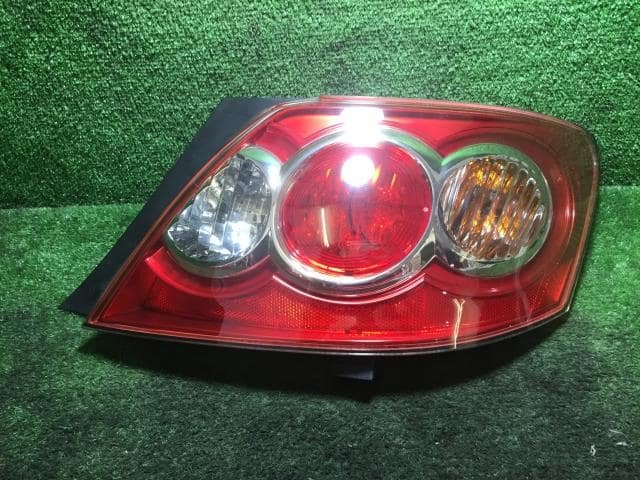 Right Tail Light TOYOTA Mark X 2007 DBA-GRX125