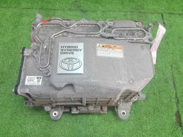Inverter TOYOTA Corolla Axio 2015 DAA-NKE165