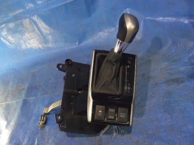Shift Lever TOYOTA Mark X 2012 DBA-GRX135
