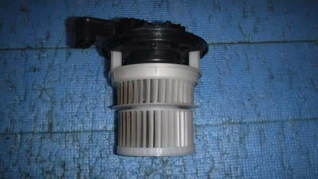 Blower Motor TOYOTA Noah 2018 DBA-ZRR85G