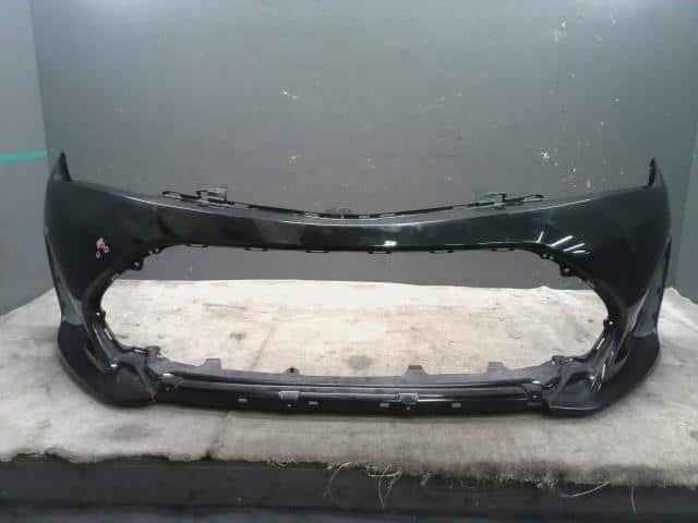 Front Bumper Face TOYOTA Corolla Axio 2018 DBA-NZE164