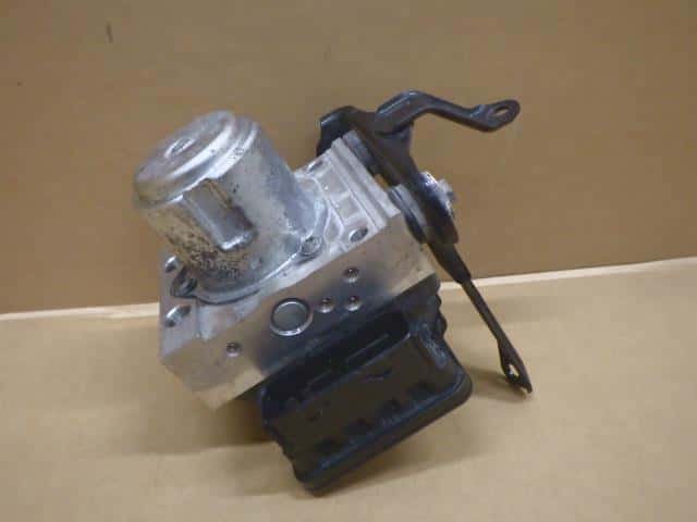 ABS Actuator HONDA Fit 2017 DBA-GK3