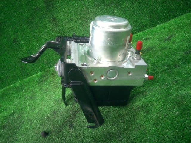 ABS Actuator HONDA Fit 2018 DAA-GP5