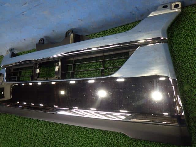 Radiator Grille TOYOTA Hiace 2021 3DF-GDH201V