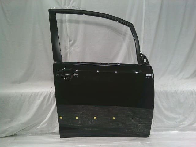 Front Right Door Assembly TOYOTA Voxy 2021 6AA-ZWR80W