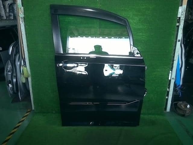 Front Right Door Assembly TOYOTA Voxy 2020 3BA-ZRR80W
