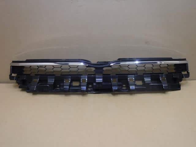 Radiator Grille TOYOTA Voxy 2013 DBA-ZRR75G