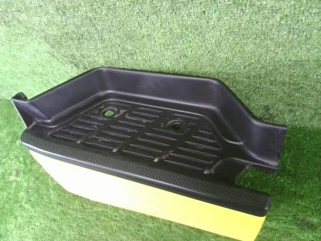 Exterior Parts TOYOTA Hiace 2018 CBF-TRH221K