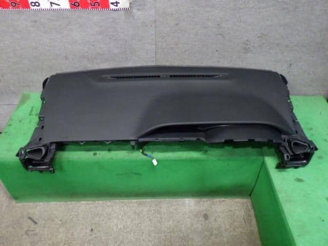 Instrument Panel TOYOTA Voxy 2017 DBA-ZRR85G