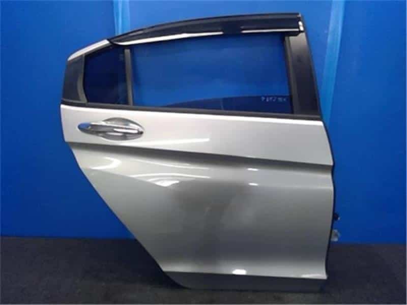 Rear Right Door HONDA Grace 2020 DBA-GM6