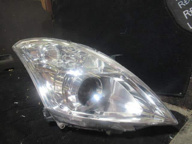 Right Headlight SUZUKI Swift 2011 DBA-ZC72S