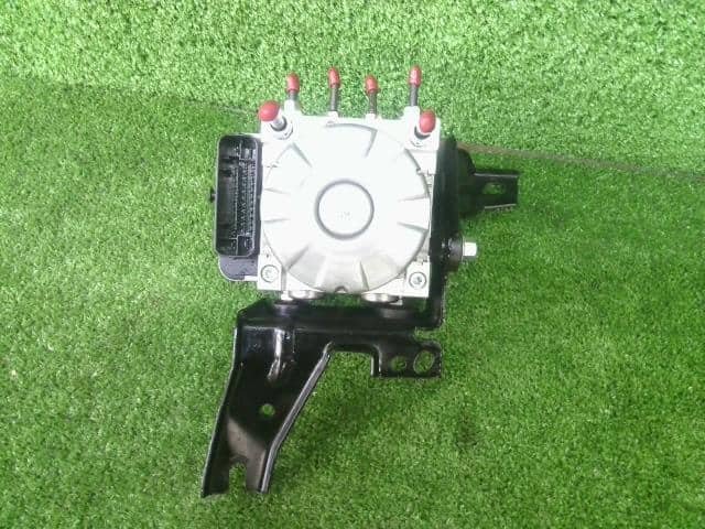 ABS Actuator SUZUKI Swift 2021 5BA-ZC83S