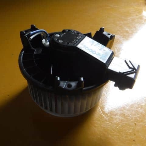 Blower Motor HONDA 2016 DBA-GK9