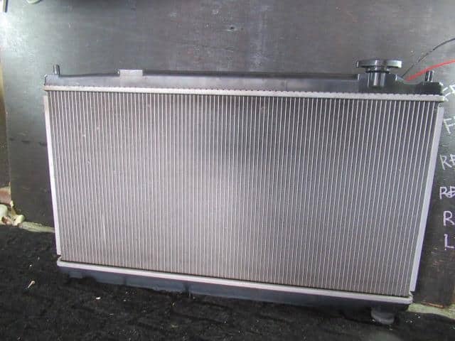 Radiator HONDA Fit Shuttle 2012 DBA-GG7