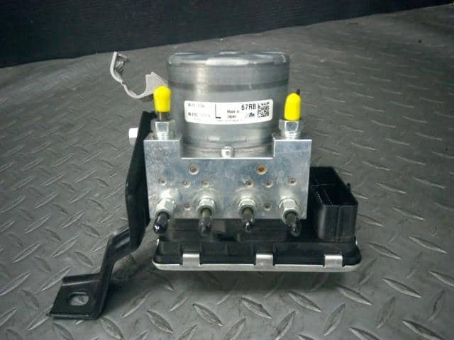 ABS Actuator SUZUKI Swift 2019 DAA-ZD53S