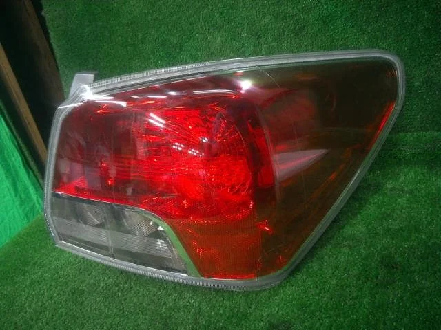 Right Tail Light SUBARU G4 2013 DBA-GJ6