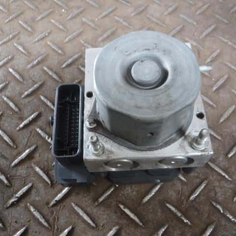 ABS Actuator SUBARU Impreza 2013 DBA-GJ3