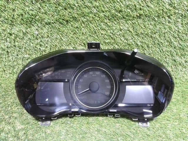 Speedometer HONDA Vezel 2019 DAA-RU3