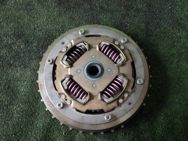 Flywheel NISSAN Note 2016 DAA-HE12