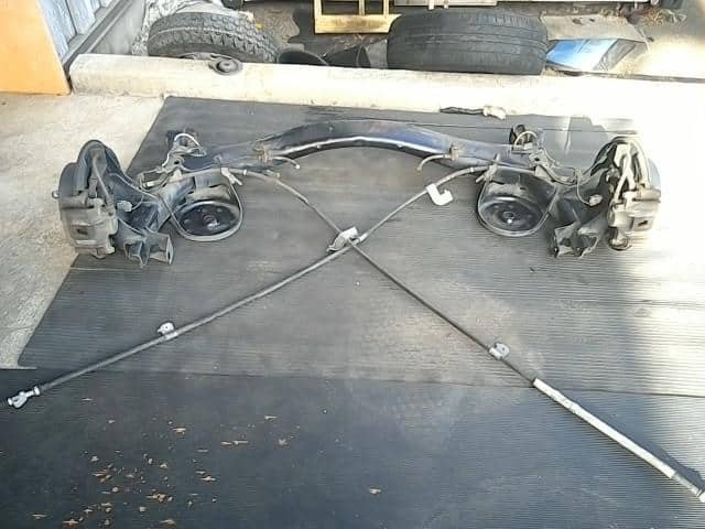 Rear Axle Back End TOYOTA Voxy 2015 DAA-ZWR80G